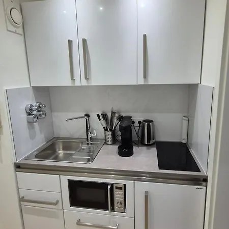 City, Centrally Located, Fully Renovated * Köln